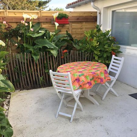 Petite Maison Dans Le Jardin 阿尔桑雷 外观 照片